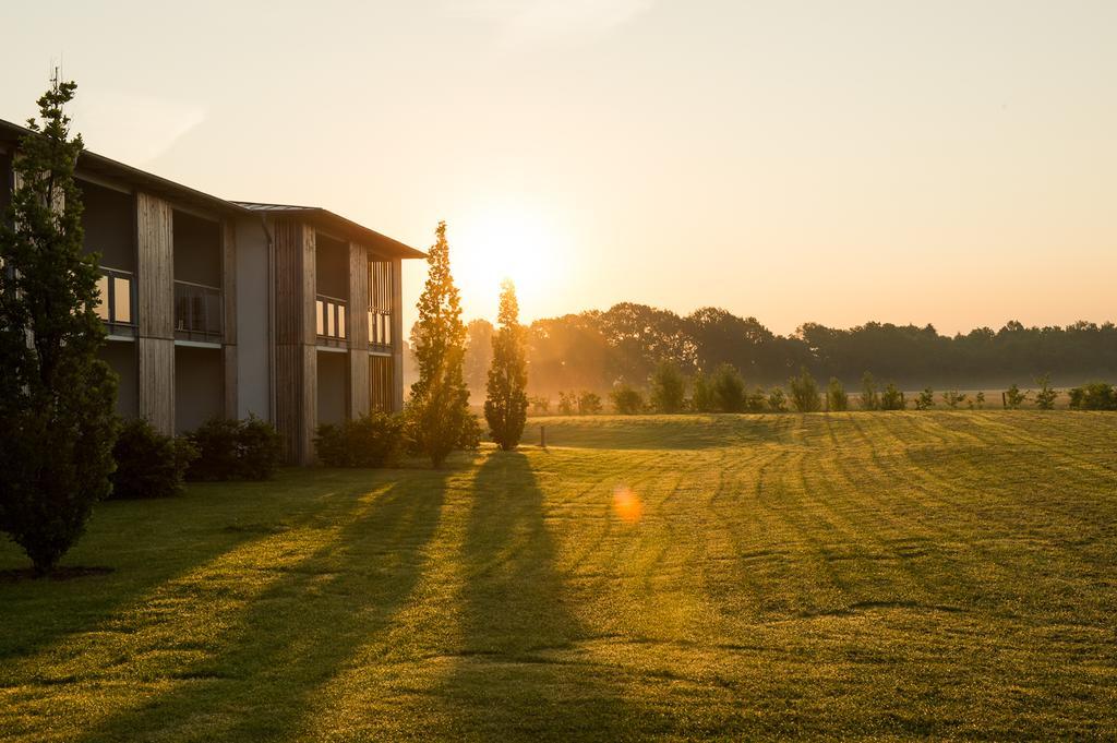 Hotel Gut Bardenhagen ภายนอก รูปภาพ