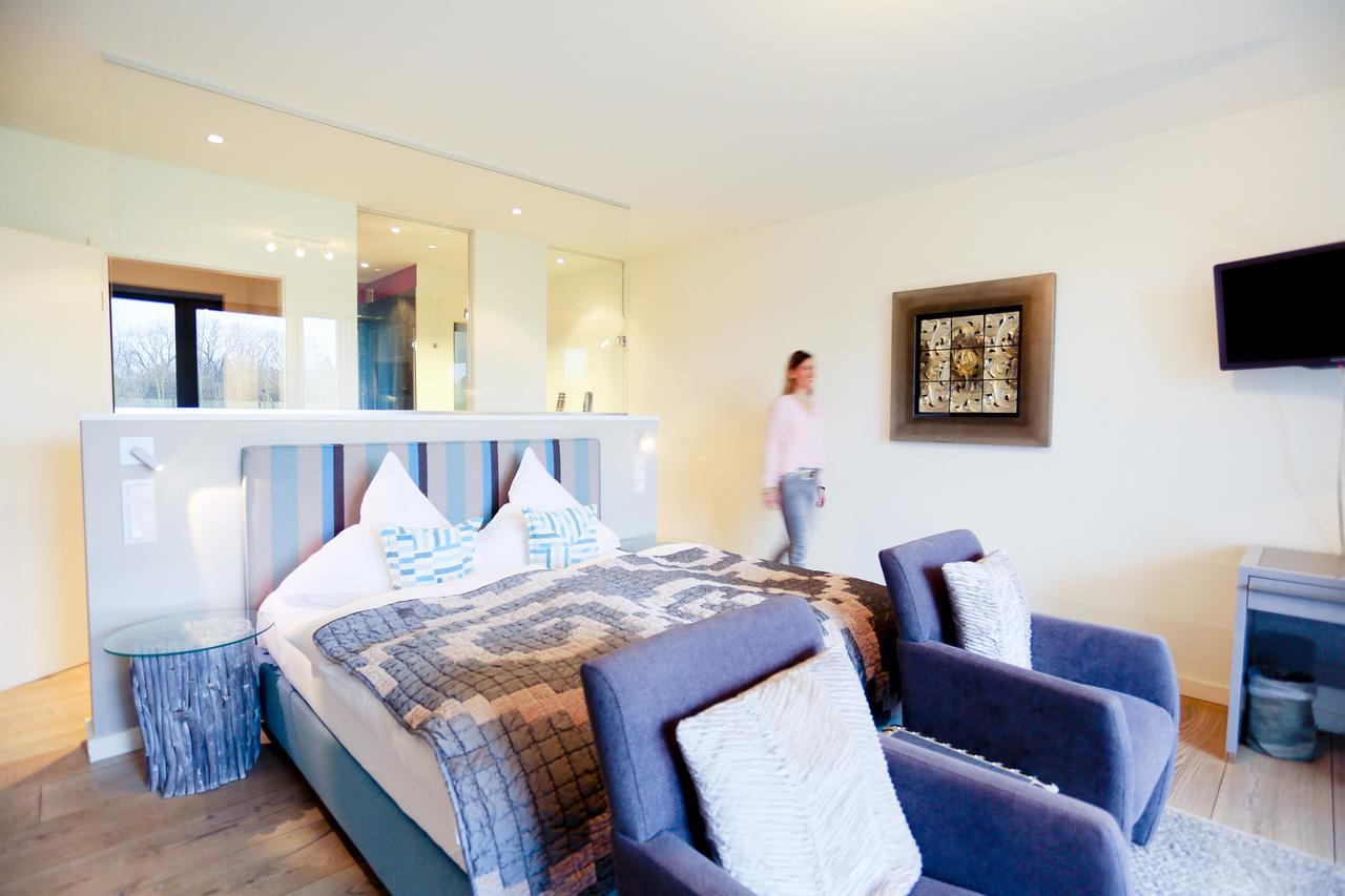Hotel Gut Bardenhagen ภายนอก รูปภาพ
