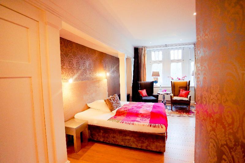 Hotel Gut Bardenhagen ภายนอก รูปภาพ