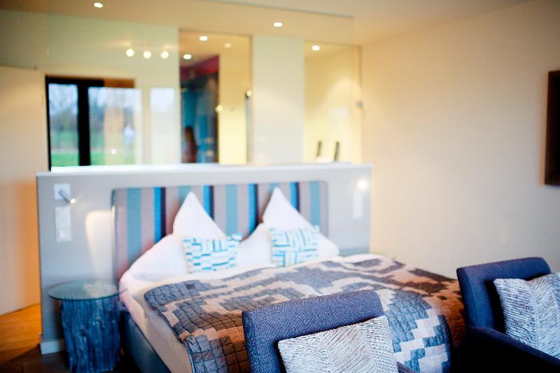 Hotel Gut Bardenhagen ภายนอก รูปภาพ